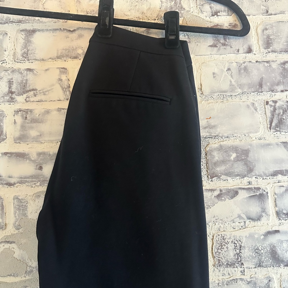 Vince Cropped Fitted Black Trouser - Picture 10 of 11